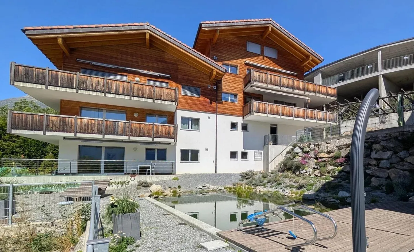 Einzigartige Duplexwohnung in Fiesch - Photo 1 sur 21