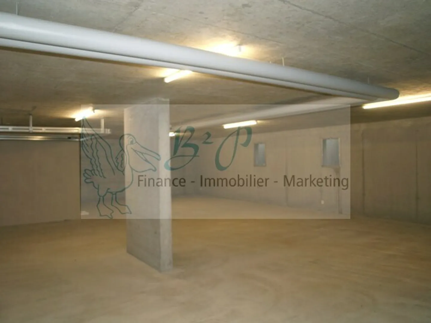 A 110m2 warehouse is for rent! - Photo 4 of 7