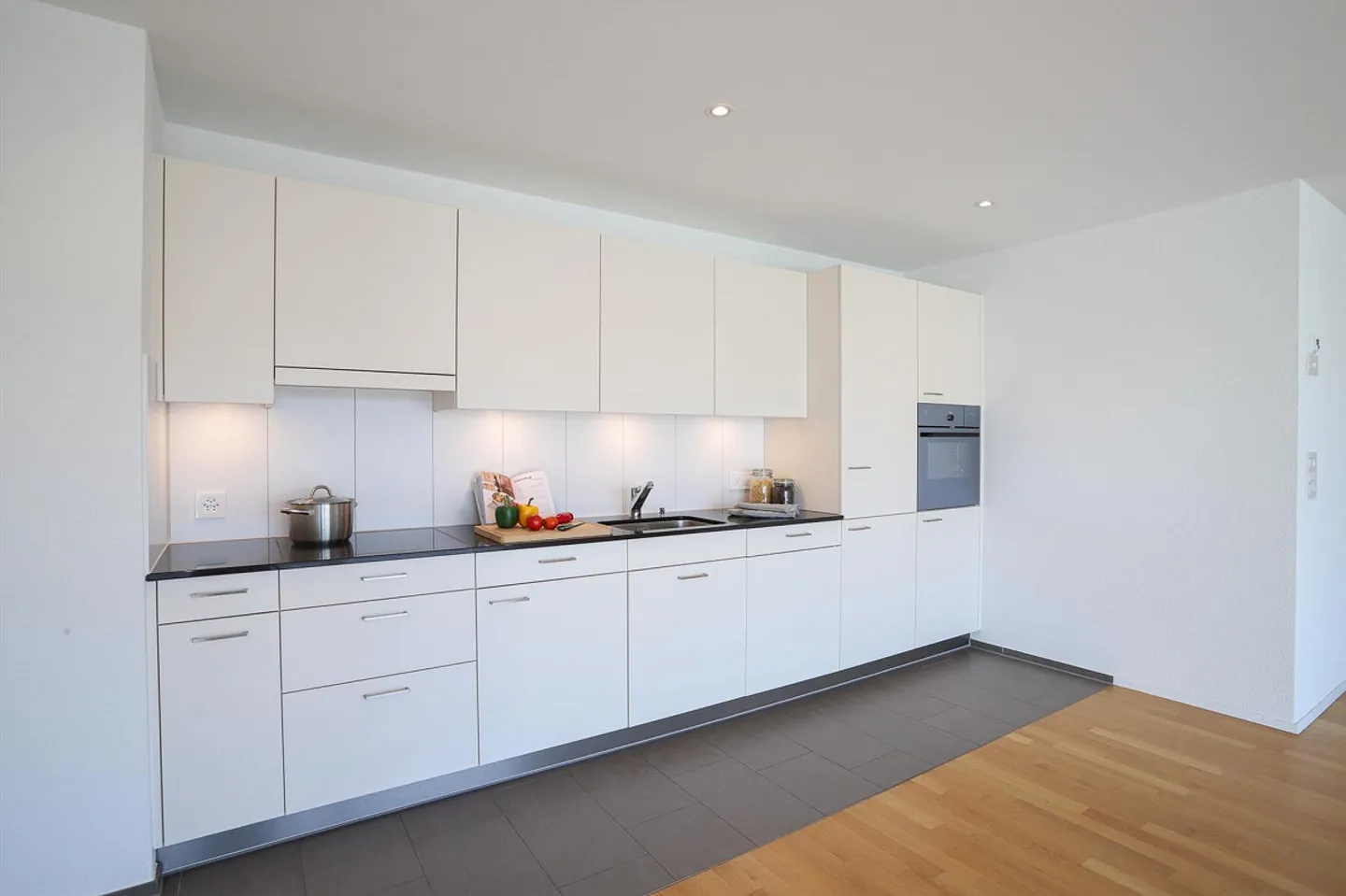 Luxuswohnung mit Terrasse - Foto 1 von 11