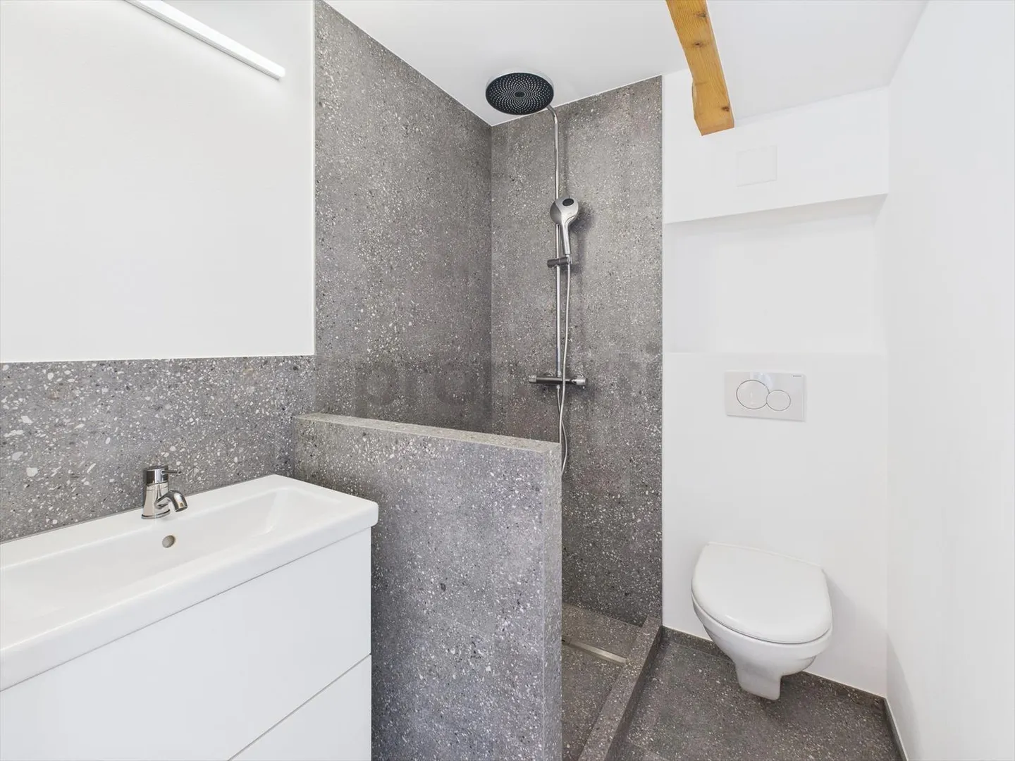 Charmante 5.5-Zimmer Wohnung mit Seeblick in Twann - Foto 11 von 13