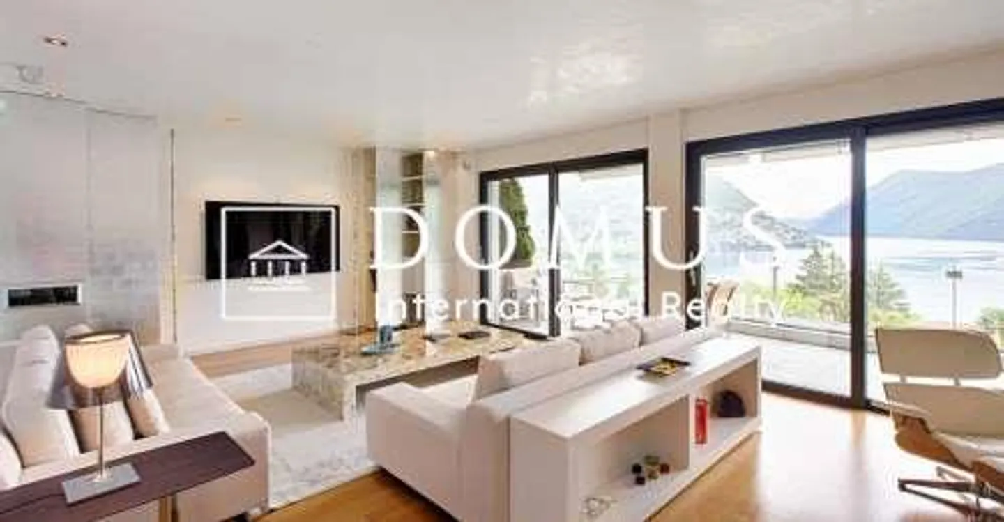 Penthouse with lake view just steps from Tasis - Photo 3 of 11