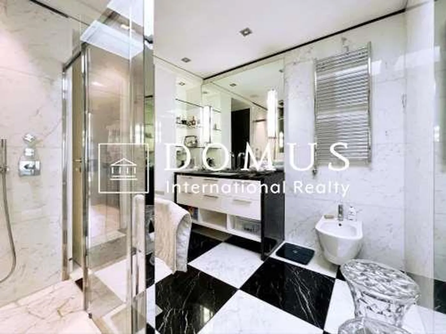 Penthouse with lake view just steps from Tasis - Photo 9 of 11