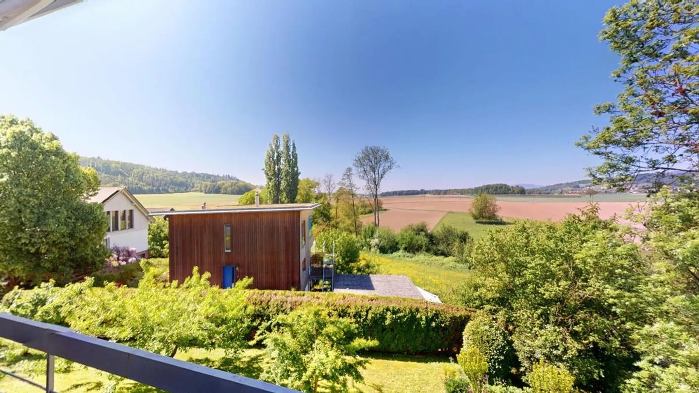 Appartamento tranquillo con vista sul verde e piscina - Foto 6 di 11