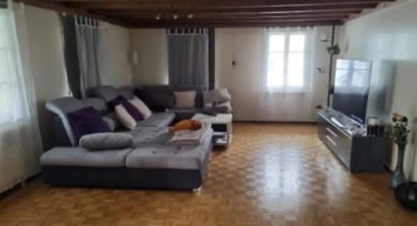 Geräumige Wohnung mit Seeblick - Foto 3 von 9