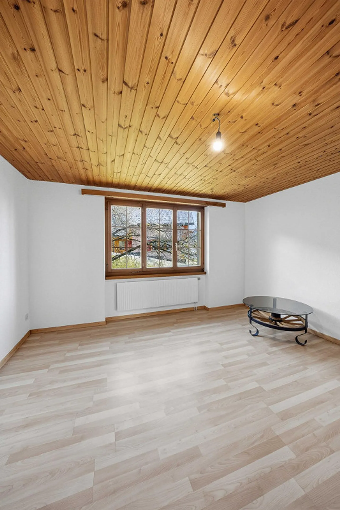 6.5-Room Single-Family House - Photo 9 of 13