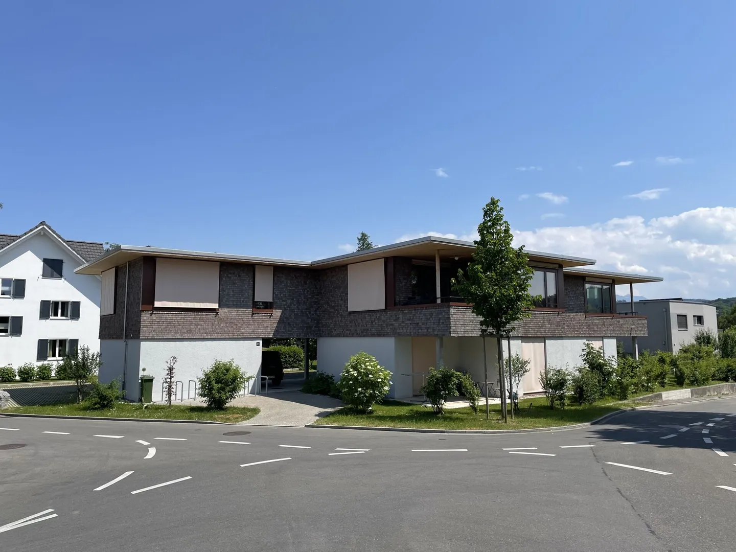 Modern and Charming 4.5 Room Apartment in Flawil - Photo 1 of 12