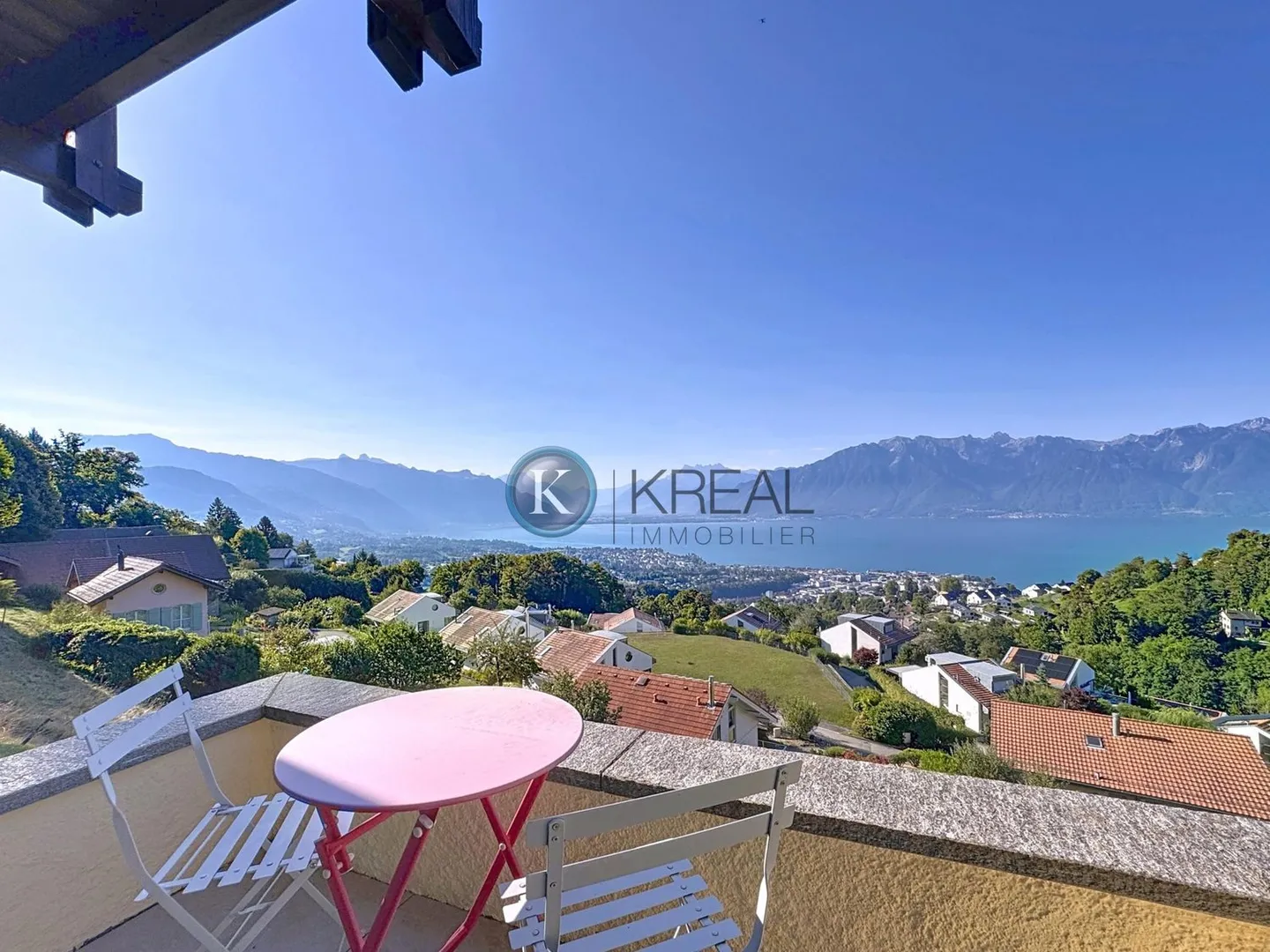 Rare à vendre : Appartement exclusif avec terrasse et panorama à couper le souffle ! - Photo 2 sur 10