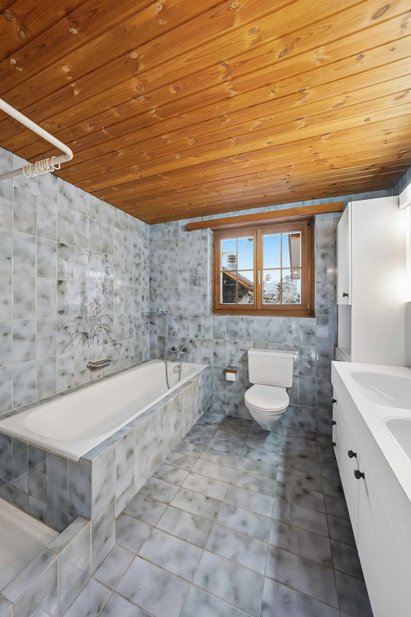 6.5-Room Single-Family House - Photo 12 of 13