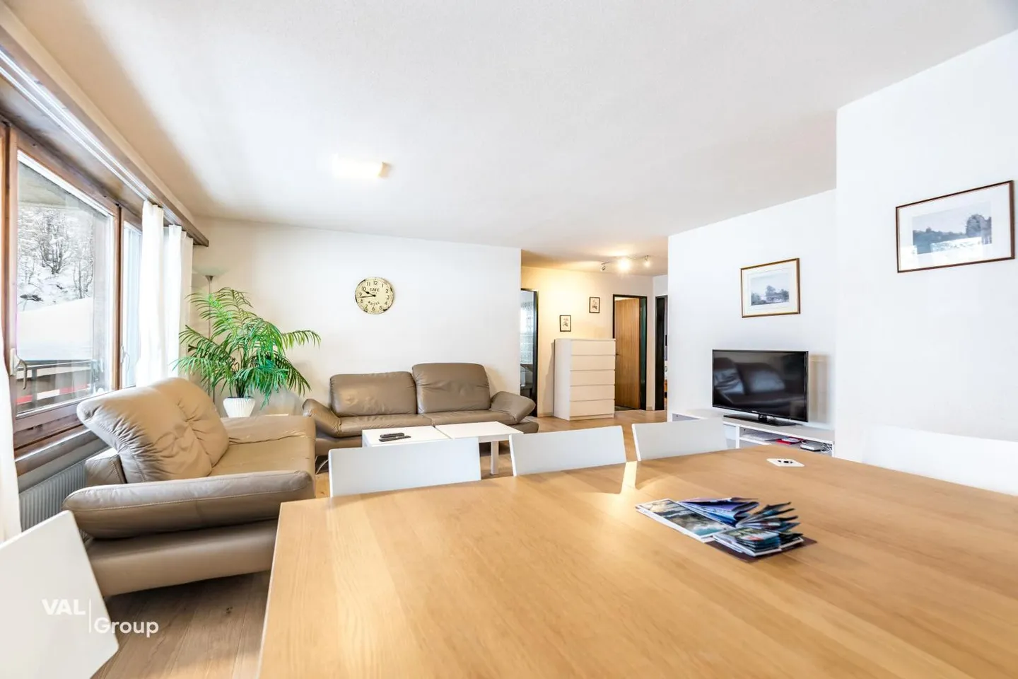 Appartement spacieux de 4,5 pièces à Eischoll - meublé, situé ensoleillé avec deux balcons - Photo 2 sur 13