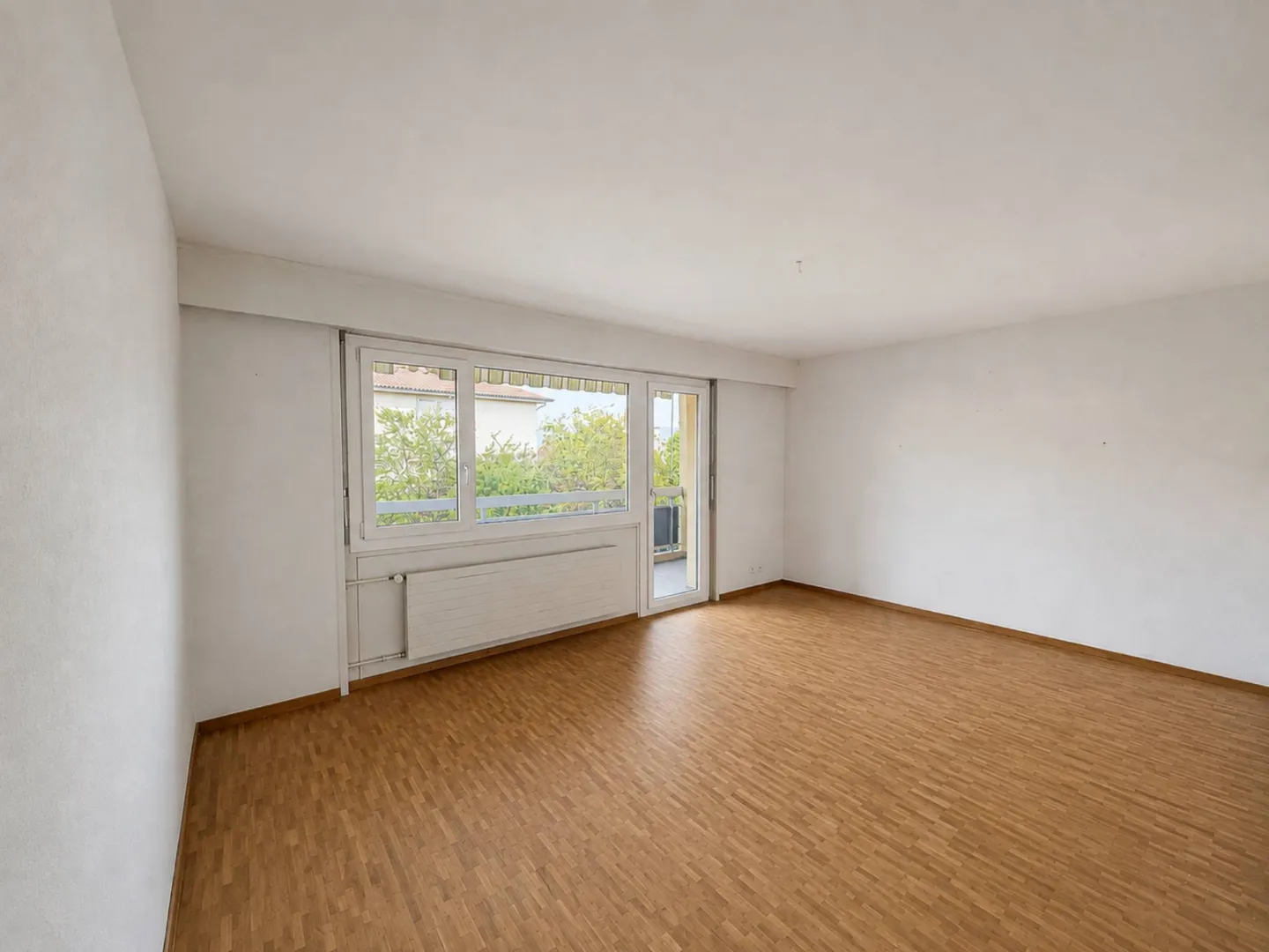 3.5 Room Apartment - Photo 2 of 5
