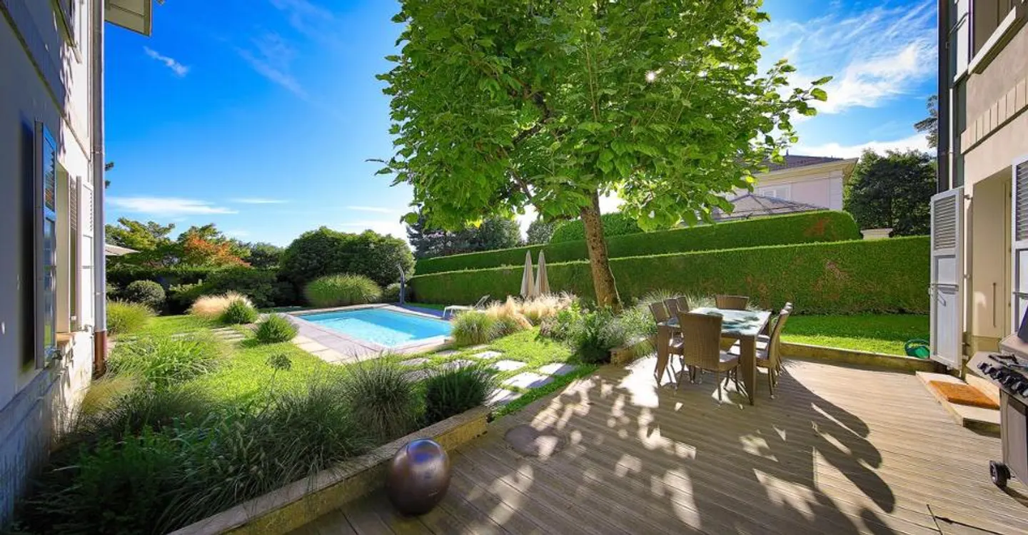 Prestigious property surrounded by greenery in Lausanne - Photo 1 of 11