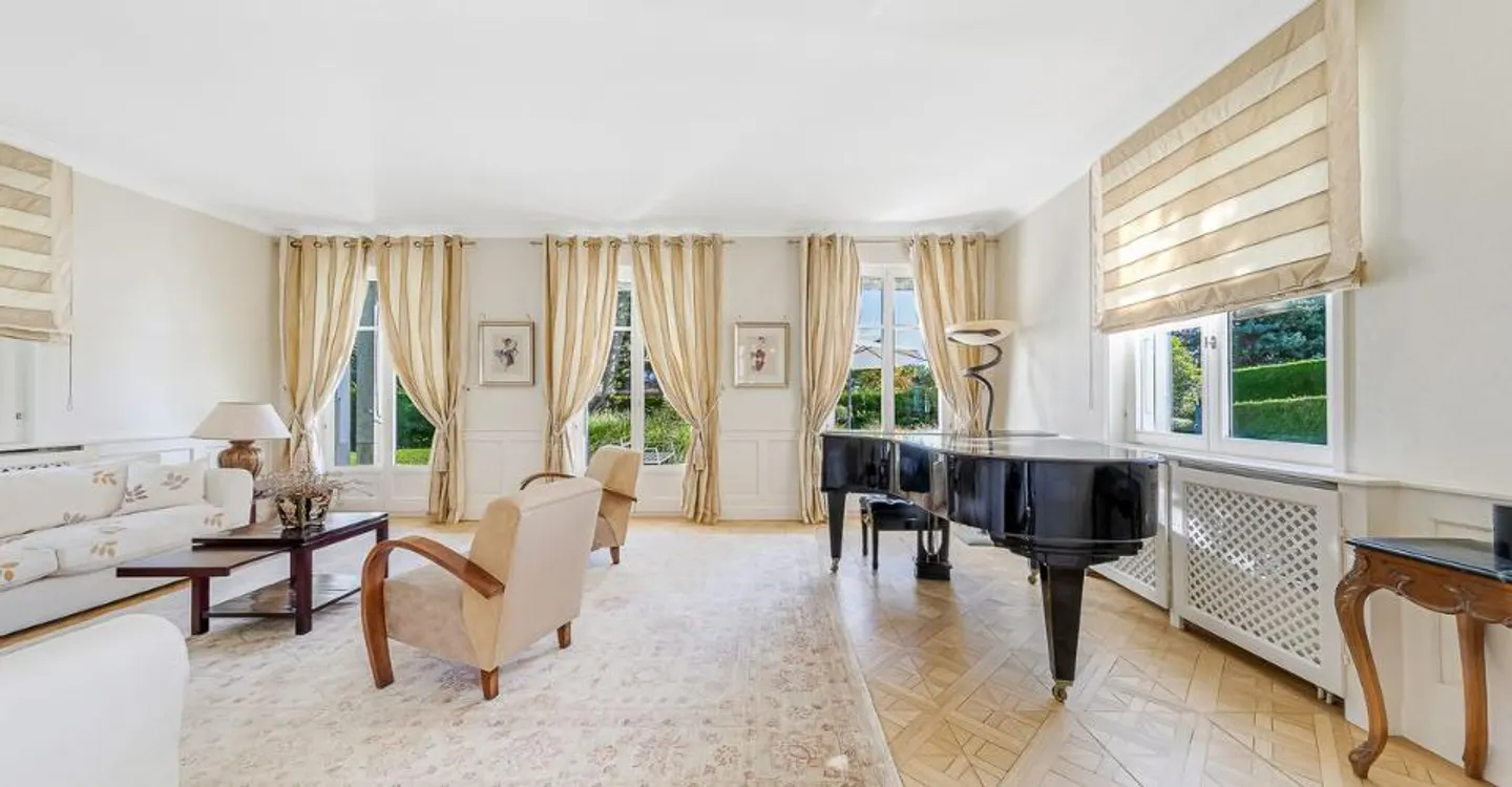 Prestigious property surrounded by greenery in Lausanne - Photo 4 of 11