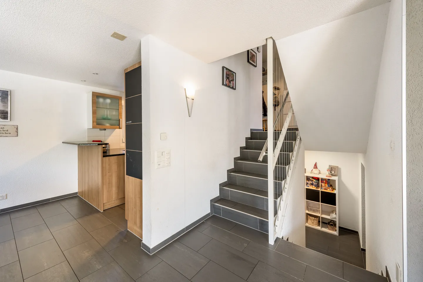 Detached 7.5-room single-family house with pool and great outdoor area - Photo 9 of 9