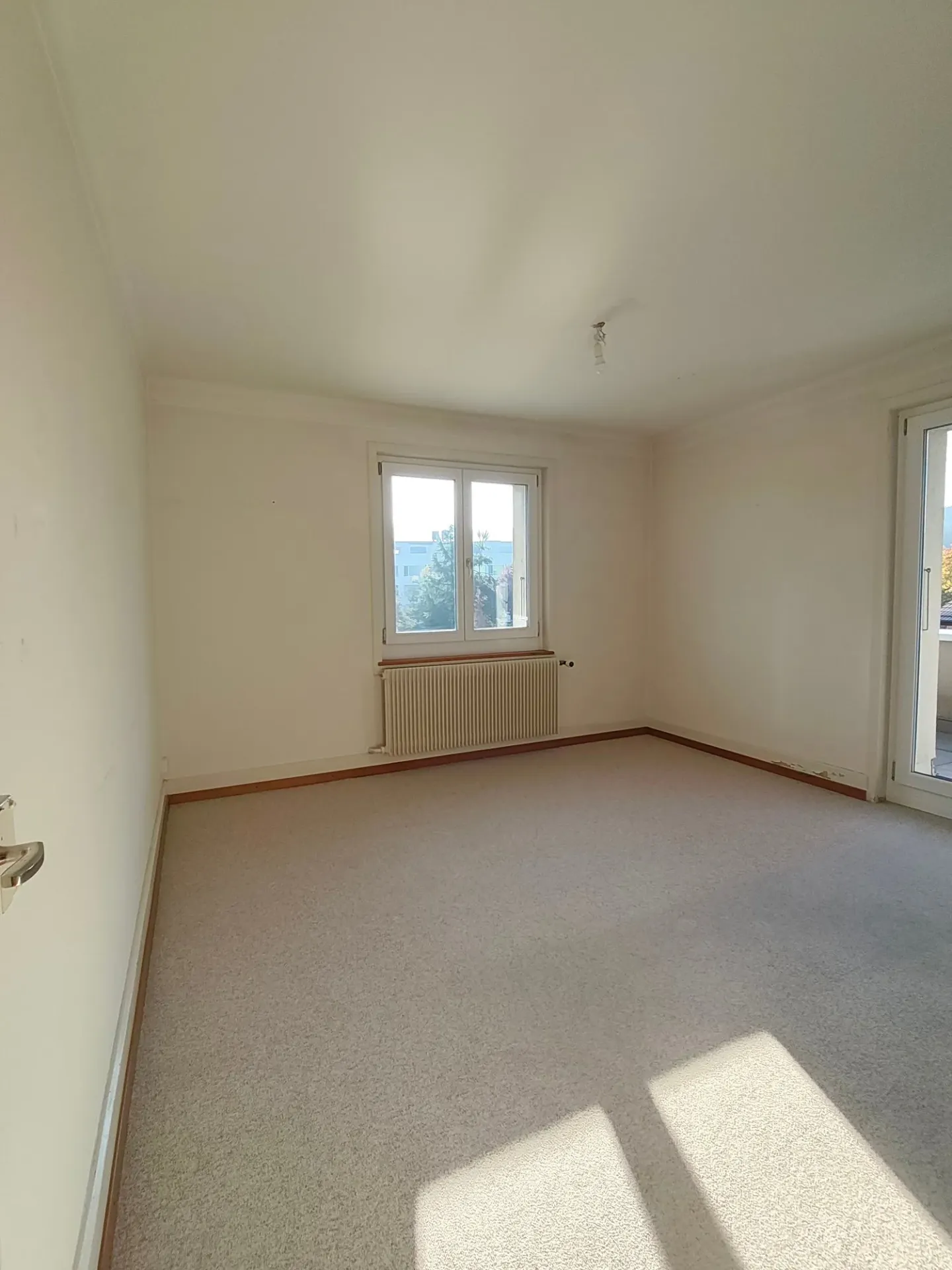 Charmante 2.5-Zimmerwohnung mit Balkon in Aarberg - Foto 6 von 6