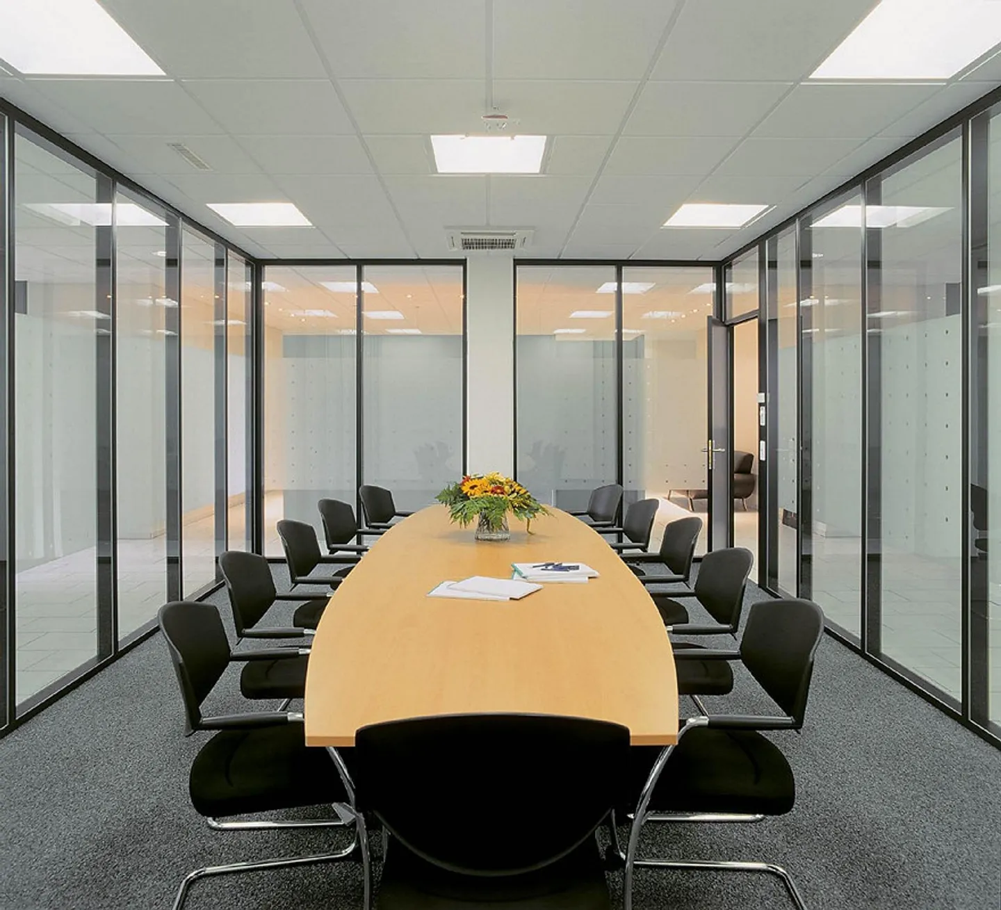 Modern Ideal Offices for Successful Work - Prisma Steinhausen - Photo 5 of 7