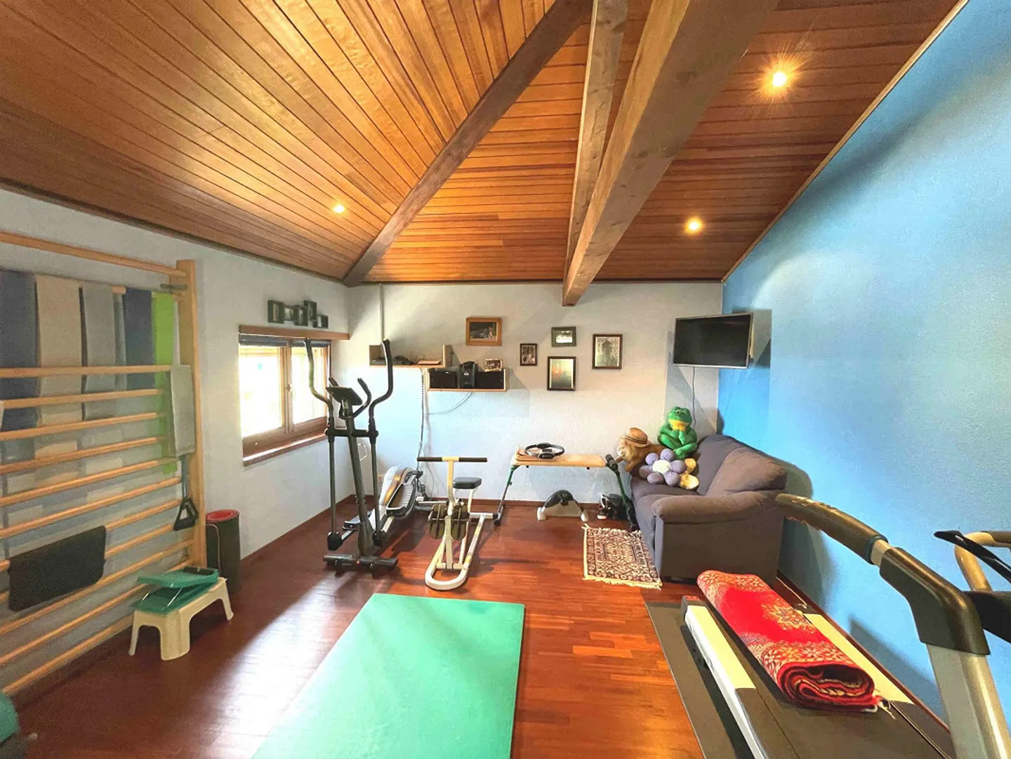 Maison spacieuse sur la colline avec vue panoramique, grand terrain et rustique - Photo 14 sur 21