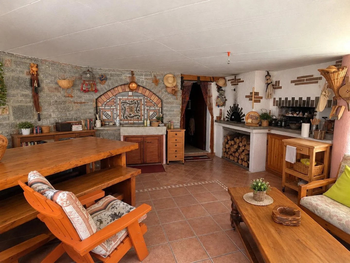 Maison spacieuse sur la colline avec vue panoramique, grand terrain et rustique - Photo 17 sur 21
