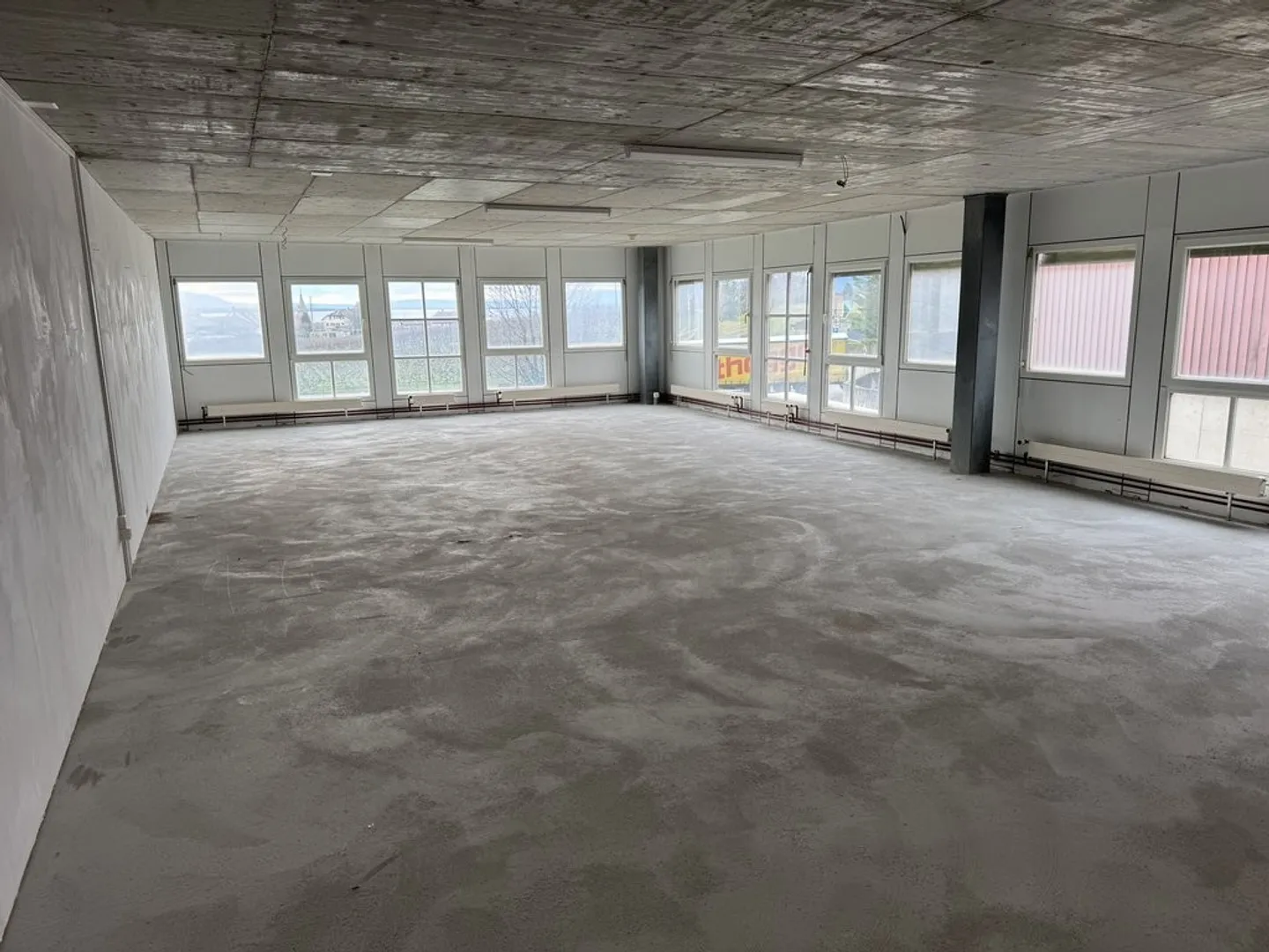 Office space for rent of approximately 100 m2 - Photo 3 of 6