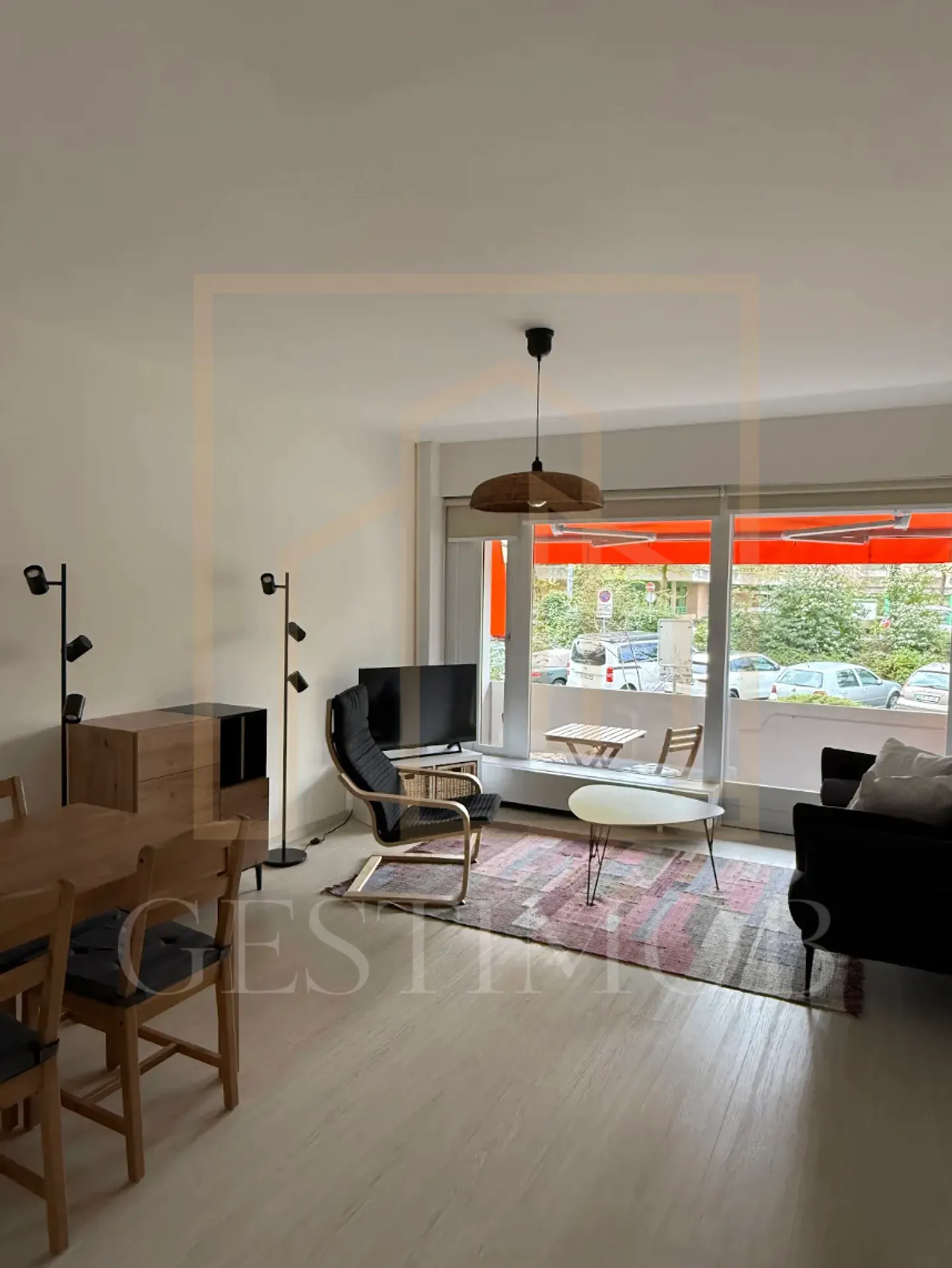 Appartamento arredato con 3 camere rinfrescato - Chemin Colladon - Foto 1 di 9