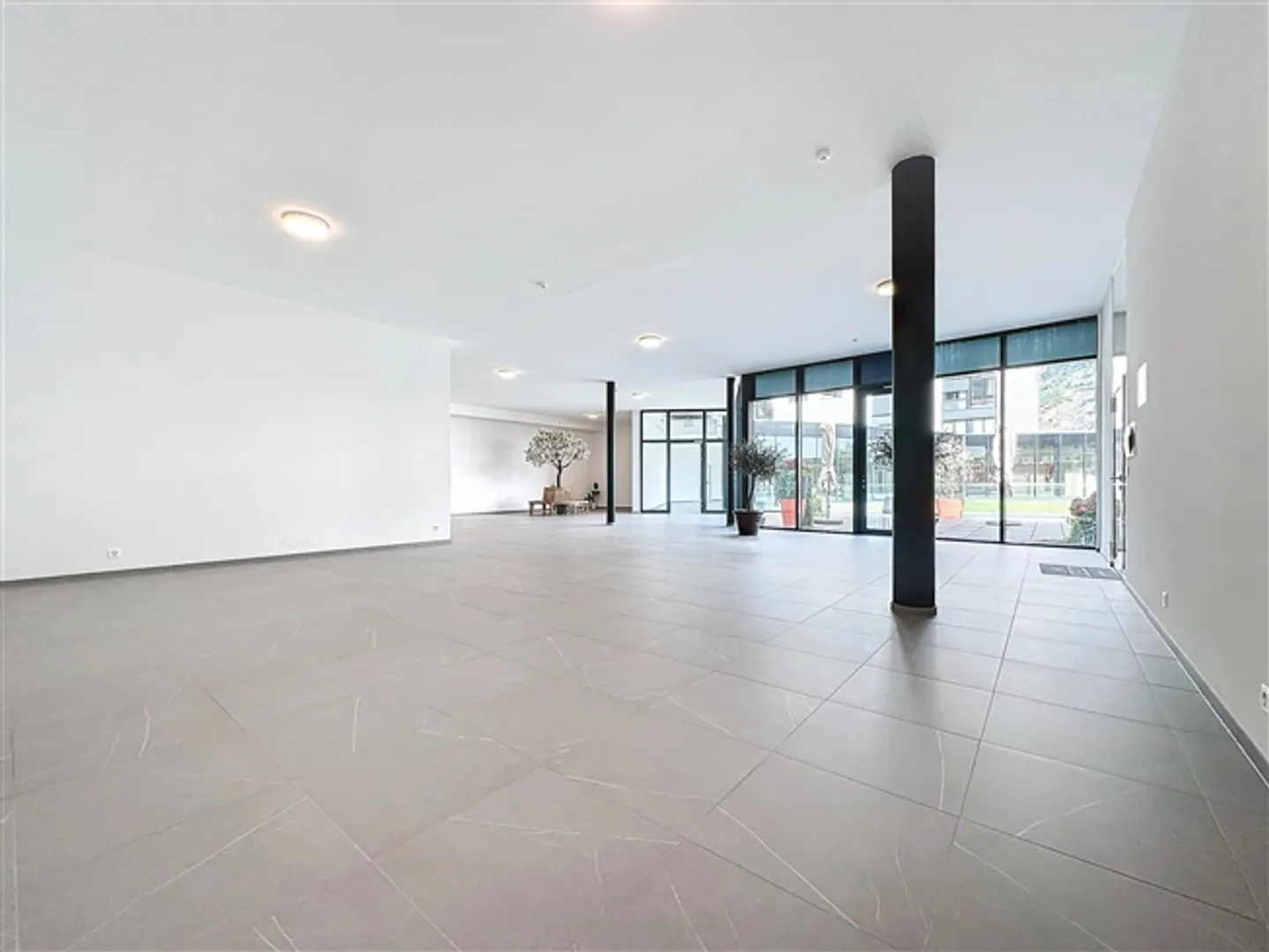 À louer dans le Les Sources Medical Center à Saxe, espace commercial semi-fini d'environ 45 m2 - Photo 2 sur 5