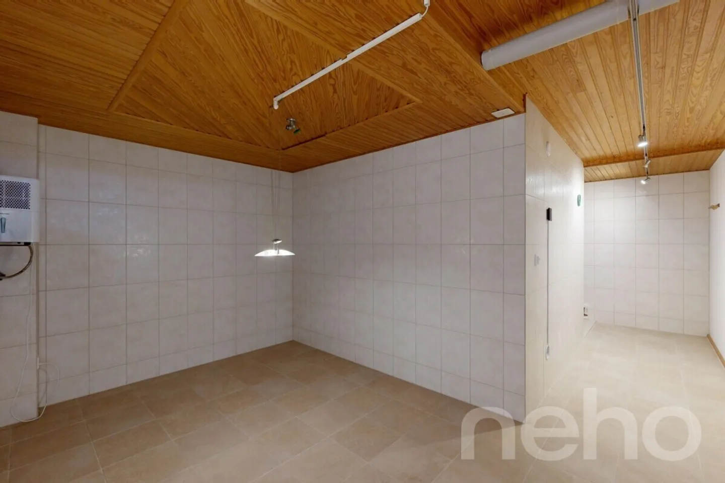Exclusive Living with Wellness & Fitness Area in Derendingen - Photo 10 of 12