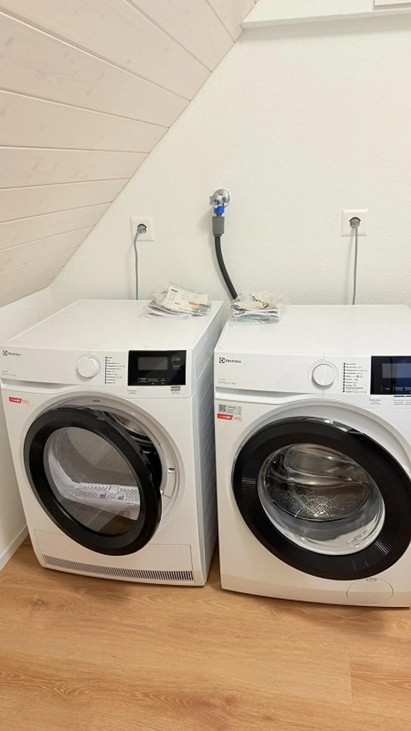 Première location – Appartement en attique moderne de 4,5 pièces avec vue imprenable - Photo 12 sur 13