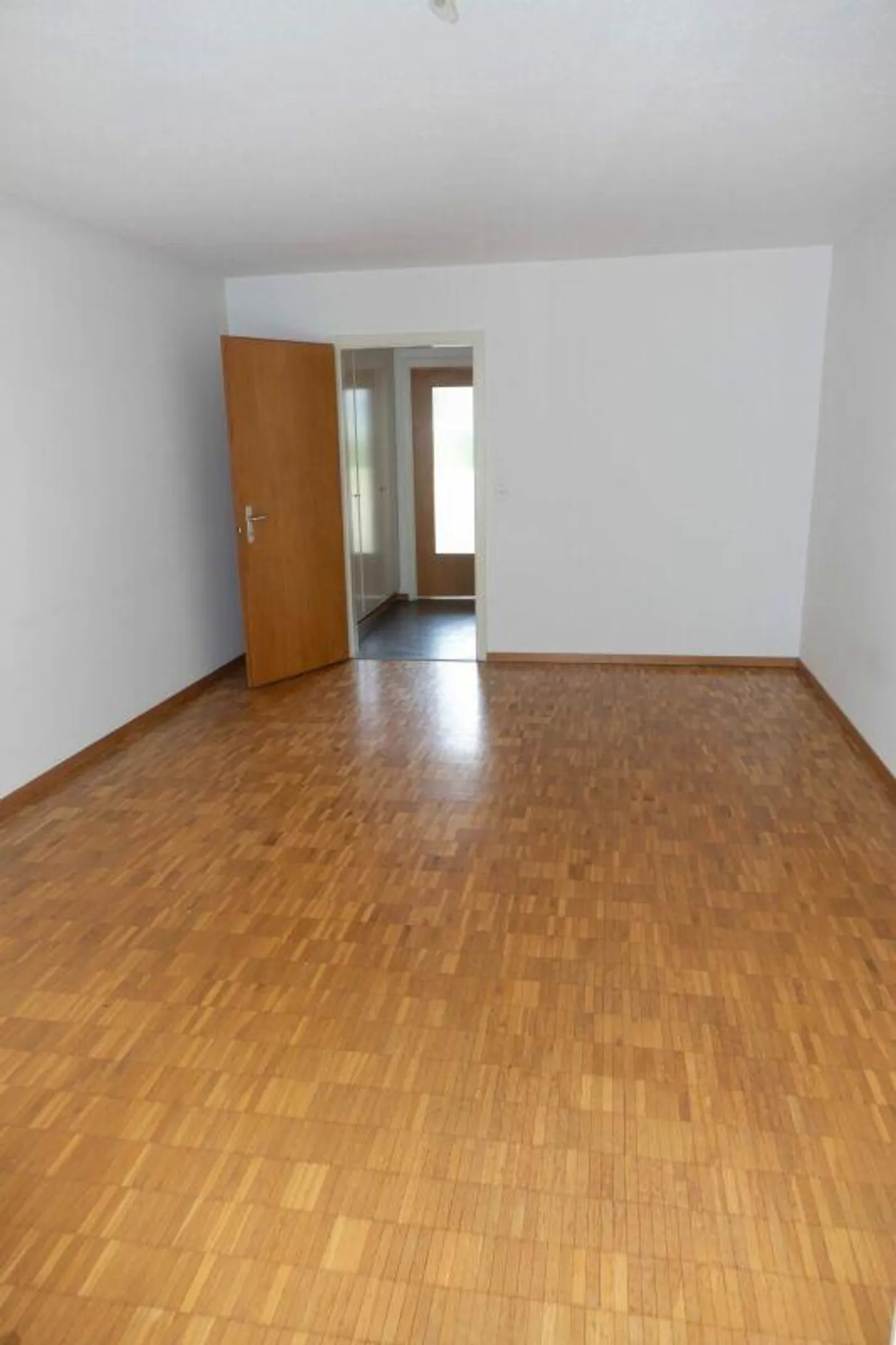 Appartement 1 pièce avec balcon - Photo 3 sur 8