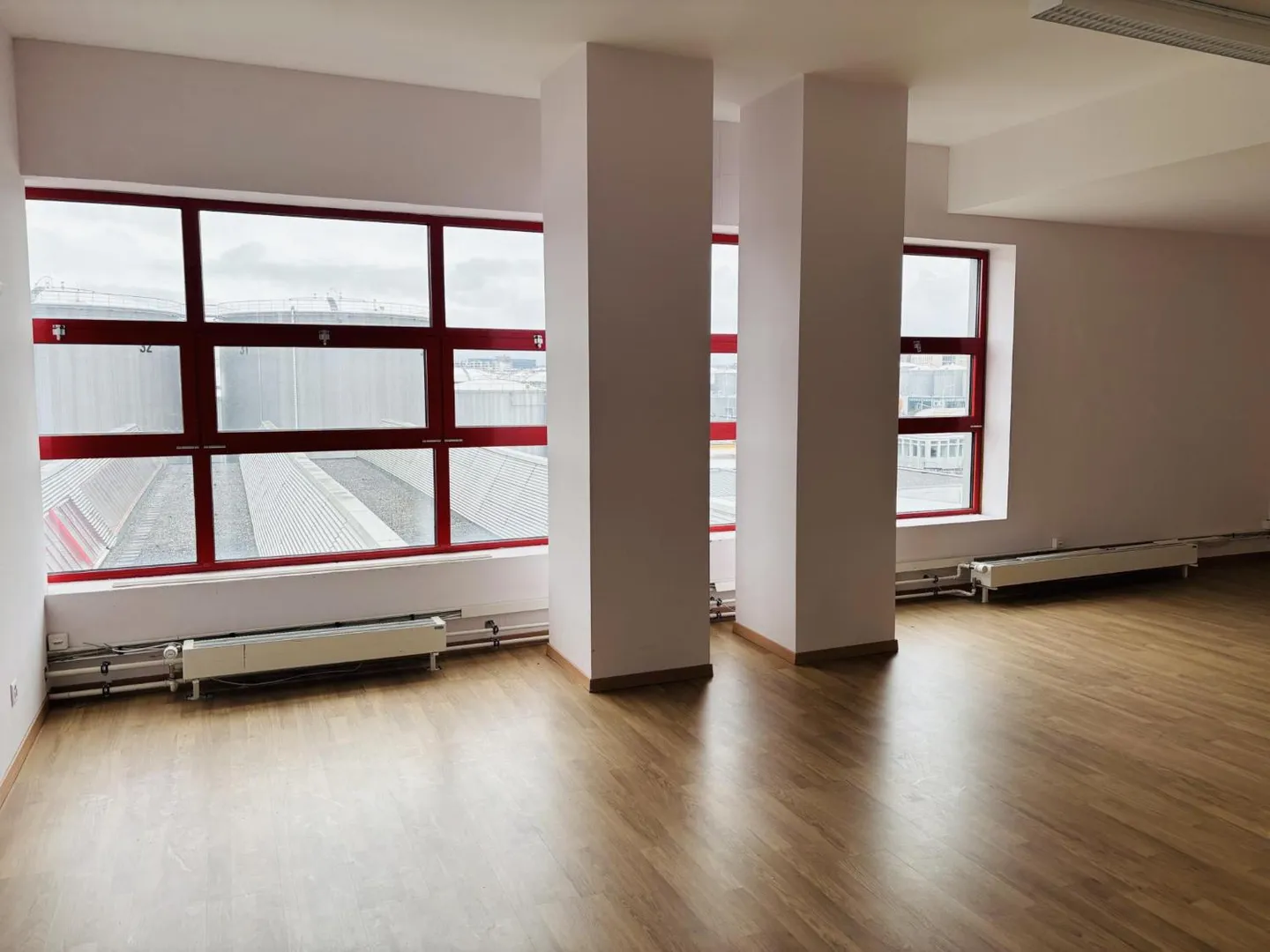 Office - Photo 3 of 4