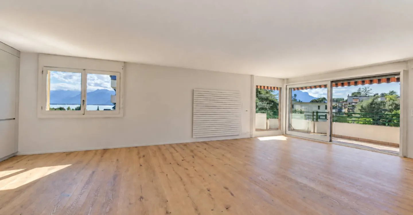Superb 5.5 room apartment of 132 m2 totally renovated with large balcony - Photo 3 of 10