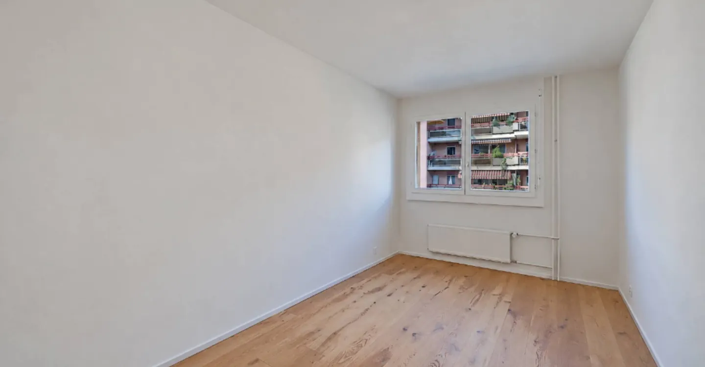 Superb 5.5 room apartment of 132 m2 totally renovated with large balcony - Photo 9 of 10