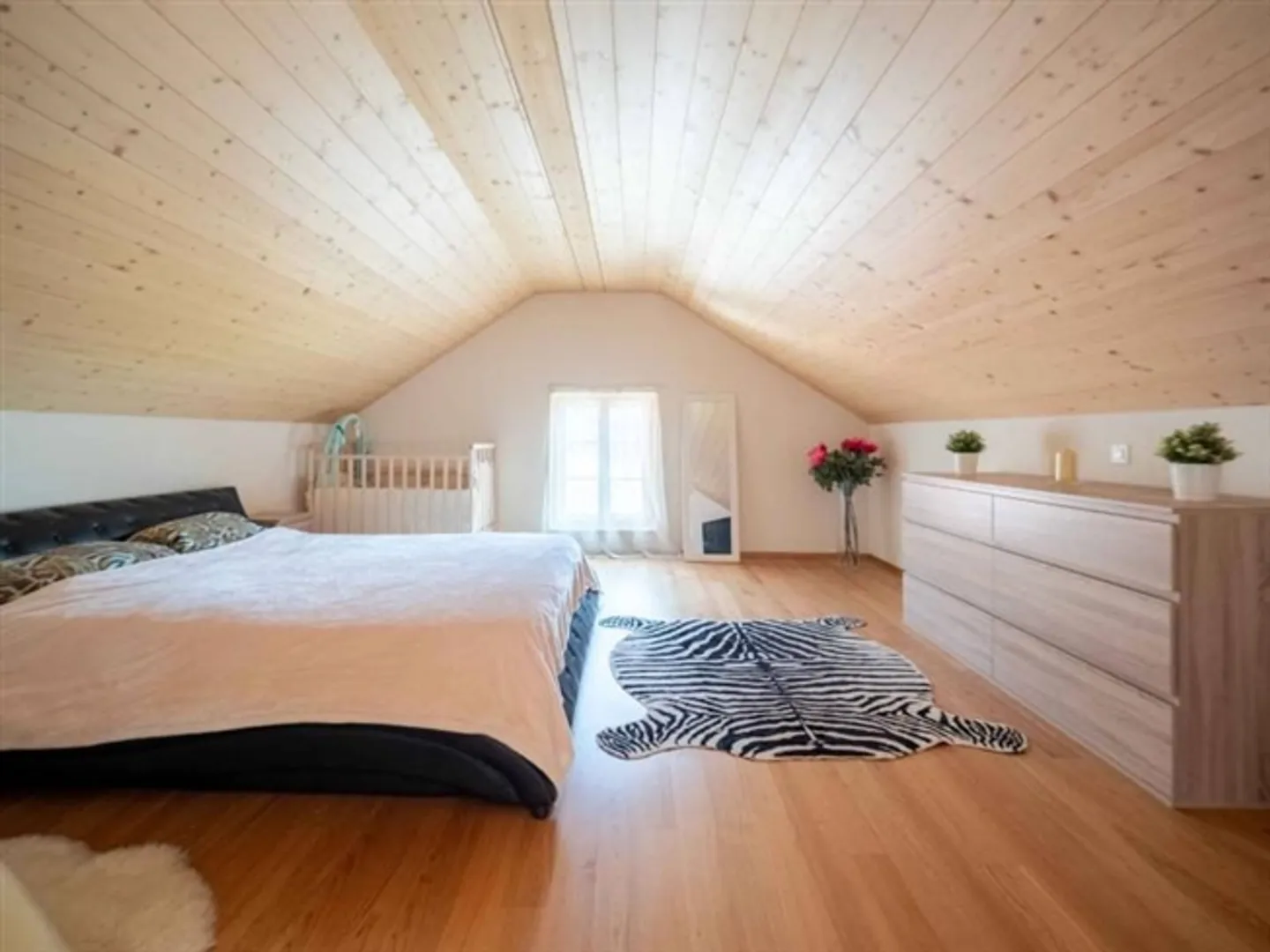 «Wunderschönes und geräumiges Penthouse, gehoben, im Herzen von Charmey» - Foto 7 von 10