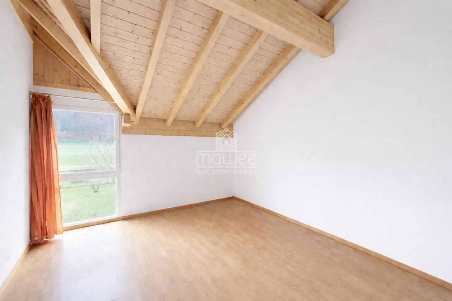 Bright family villa with garden in a quiet residential area - Photo 7 of 13