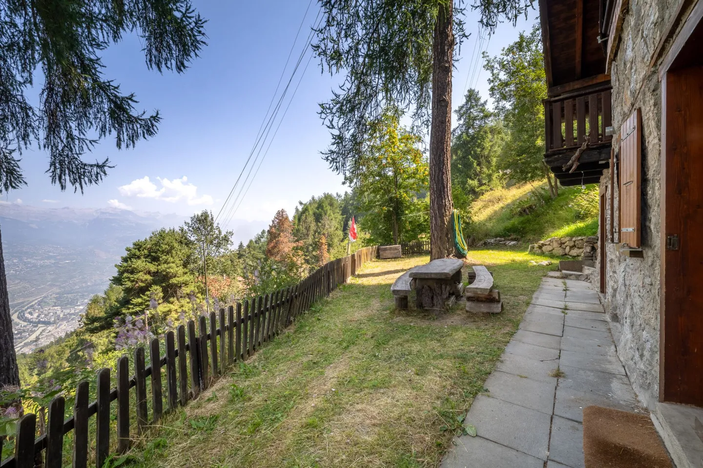 Unique chalet by the bisse, just 350 meters from the Veysonnaz cable cars - Photo 20 of 23