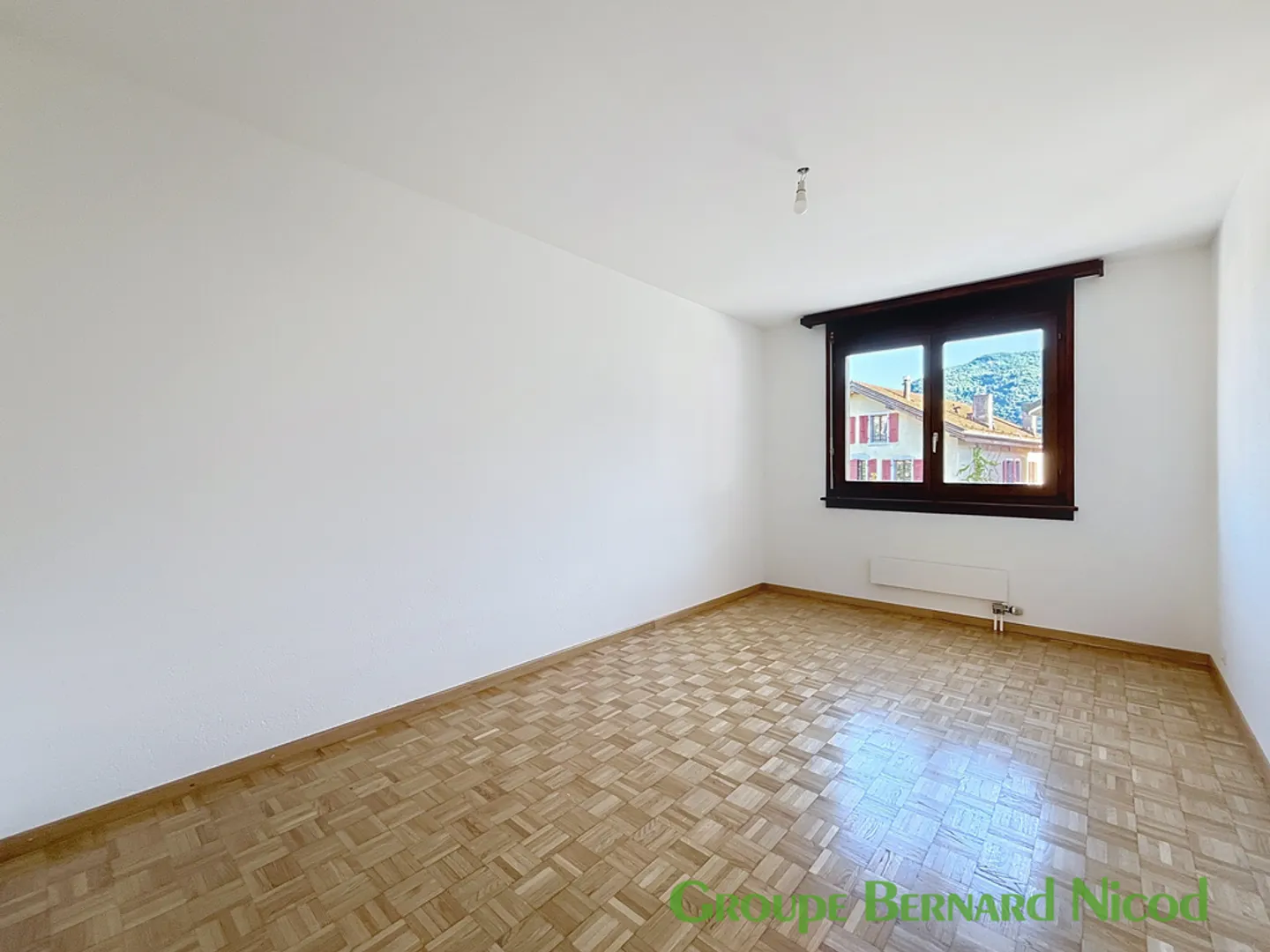 2.5 Room Apartment - Photo 3 of 4