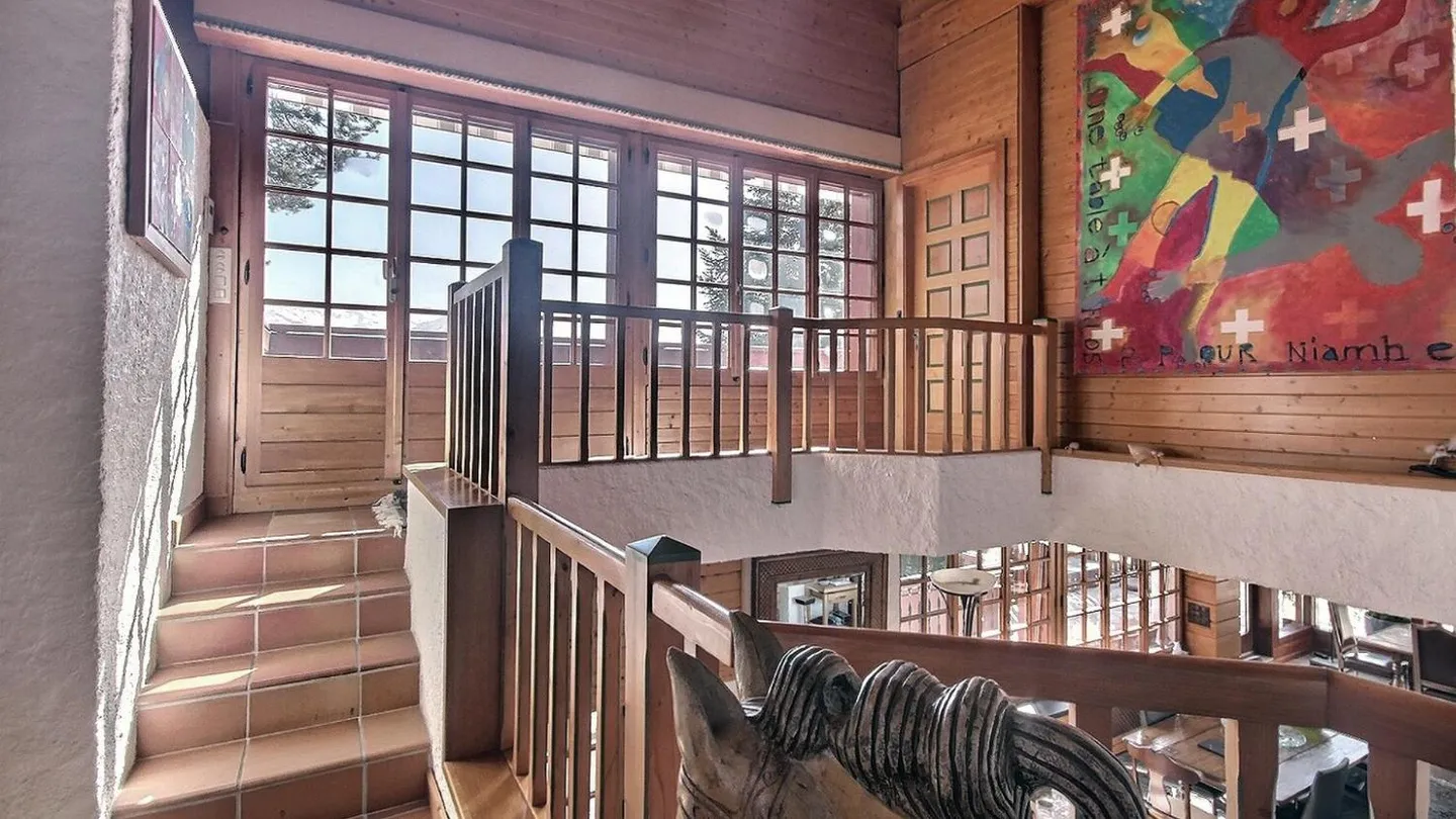 Luxury Chalet in Crans-Montana - Photo 10 of 13