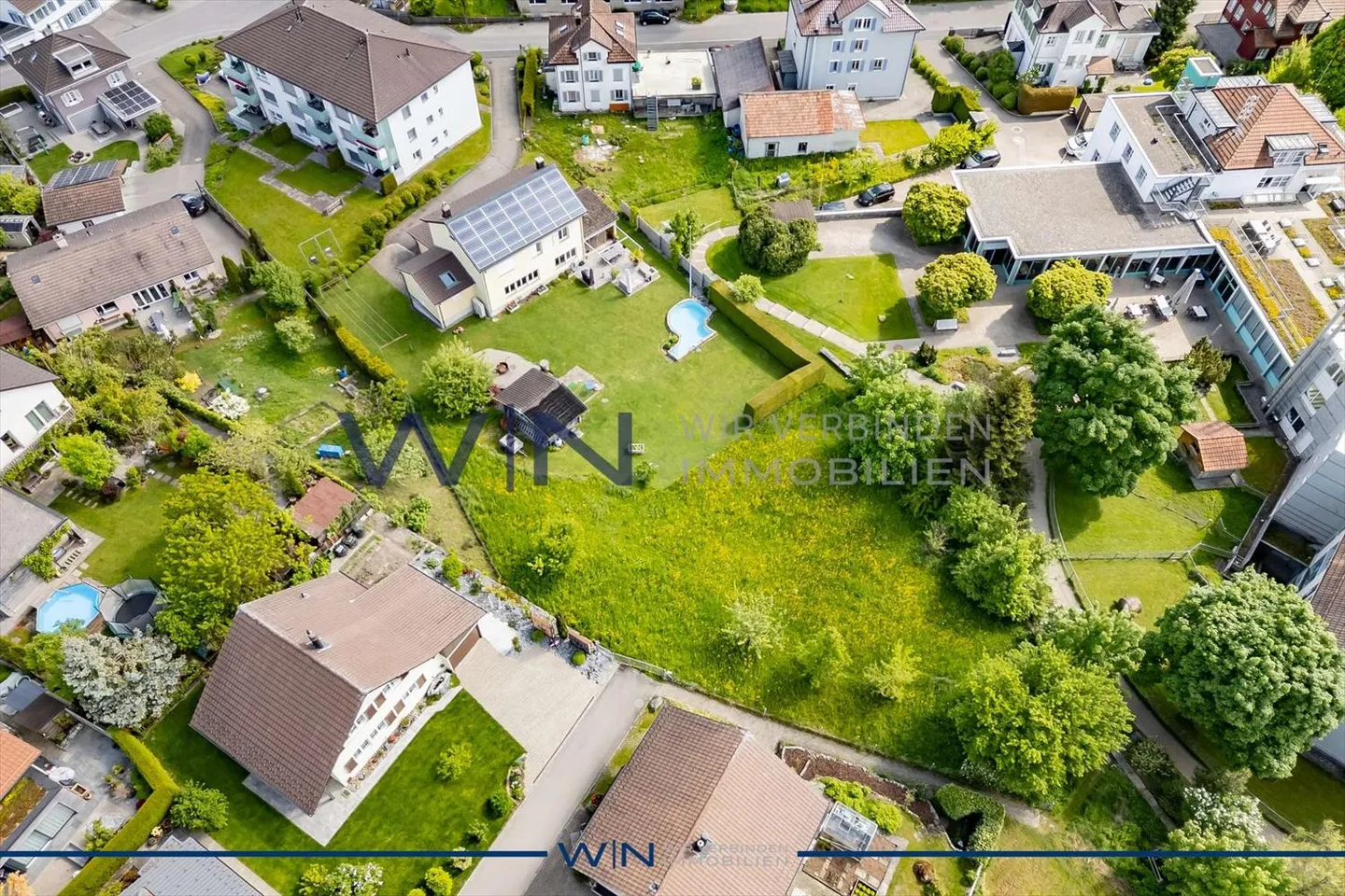Terrain constructible à vendre - Photo 2 sur 9