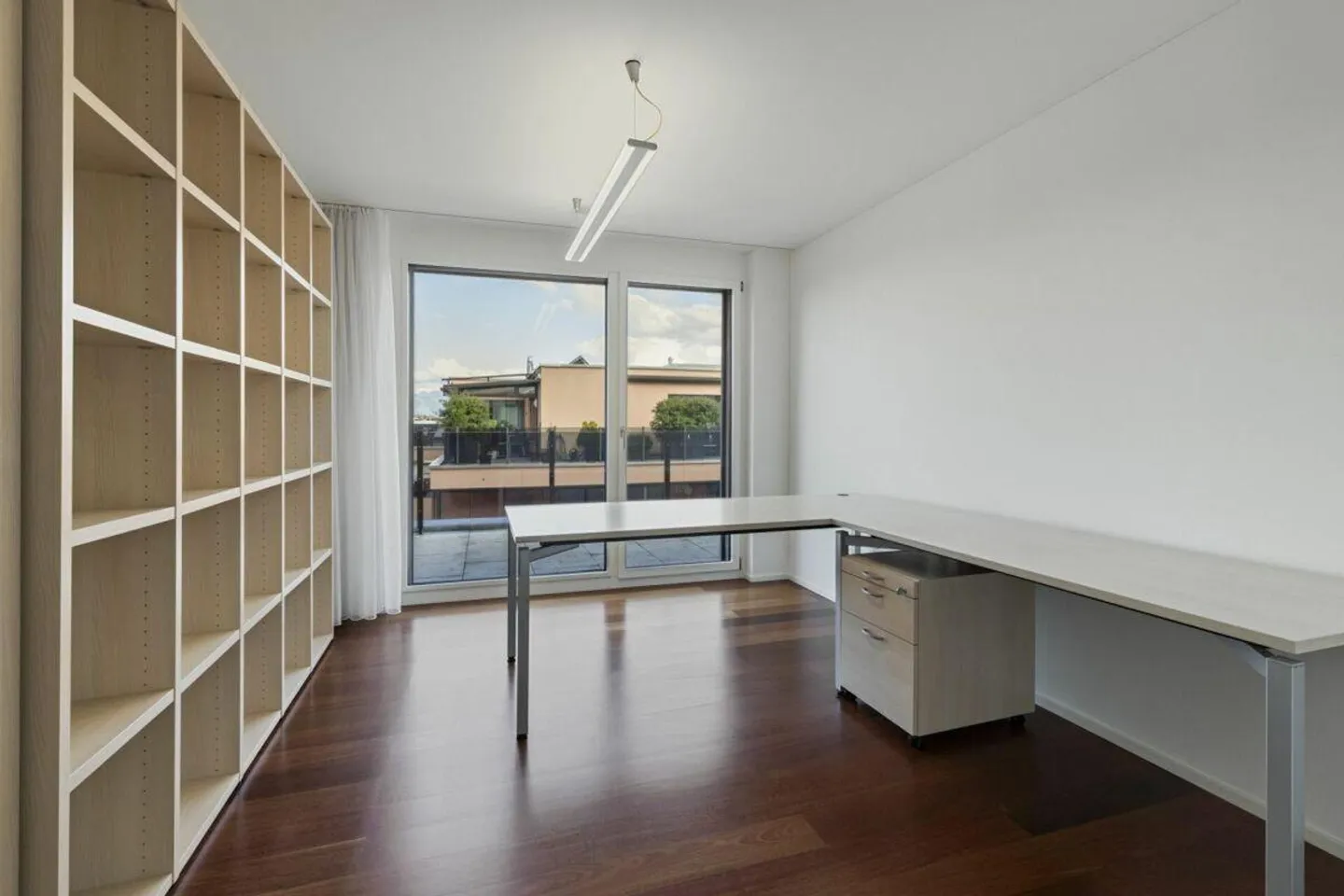 Moderno appartamento attico di 3,5 locali con vista lago ad Altendorf - Foto 4 di 8