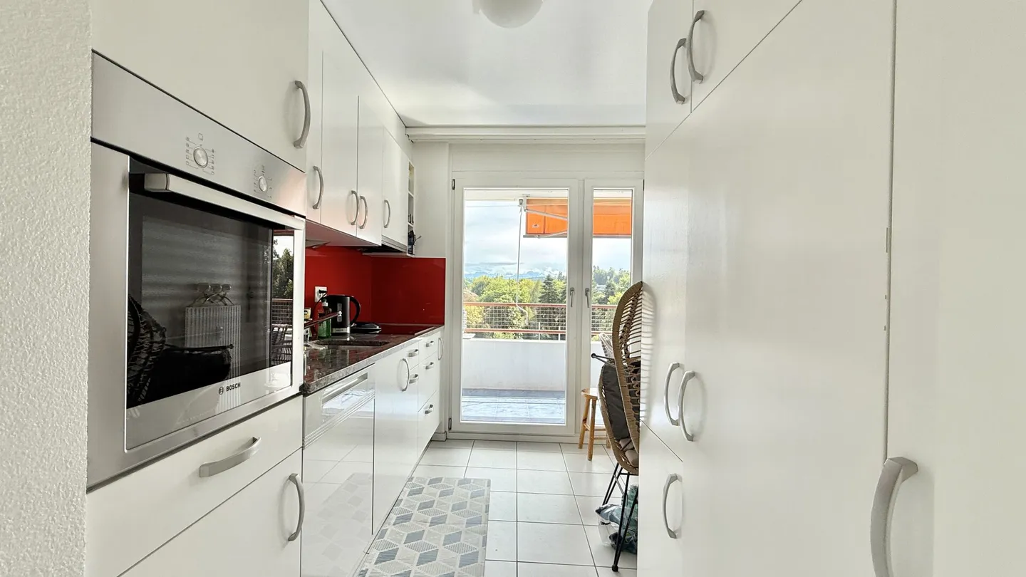 3.5 Zimmer Wohnung im beliebten Holenacker-Quartier - Foto 3 von 10