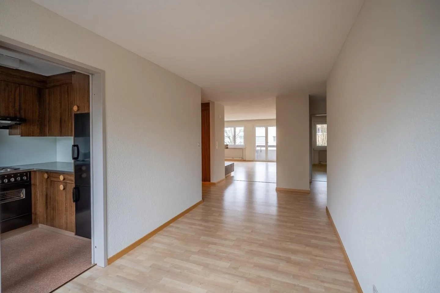 Light-flooded apartment in Gossau - Photo 2 of 8