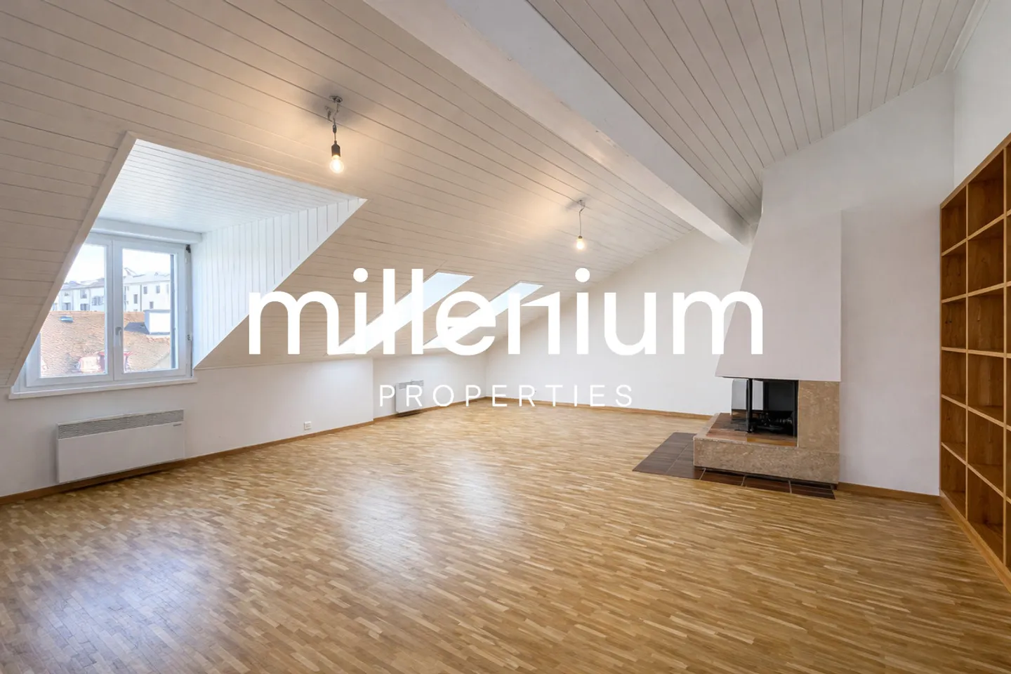 Außergewöhnliches Renoviertes 6-Zimmer-Duplex-Penthouse im Herzen von Carouge - Foto 2 von 12