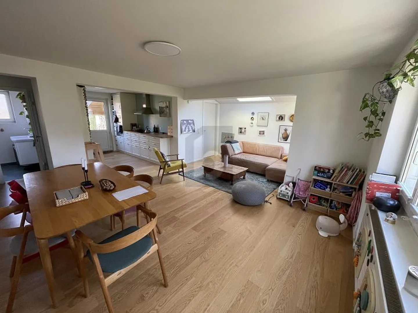 Family-Friendly End Row House - Photo 3 of 6