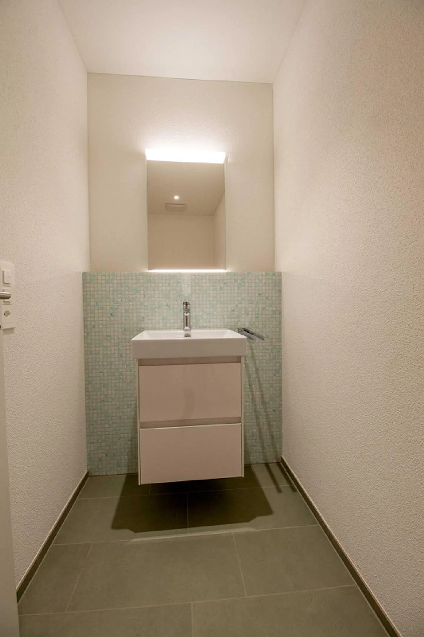 Neubau-Erstvermietung | Moderne 2.5 Zimmerwohnung mit Gartensitzplatz - Photo 6 of 7