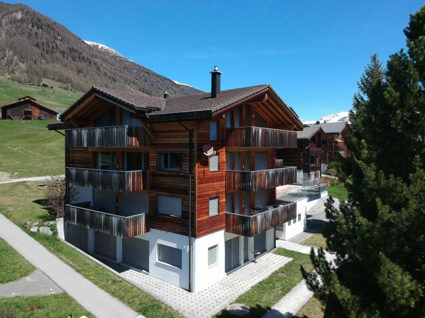 4.5 Room - Attic Apartment Unterfeldstrasse - Photo 1 of 11