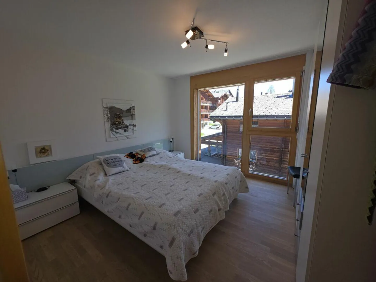 4.5 Room - Attic Apartment Unterfeldstrasse - Photo 4 of 11