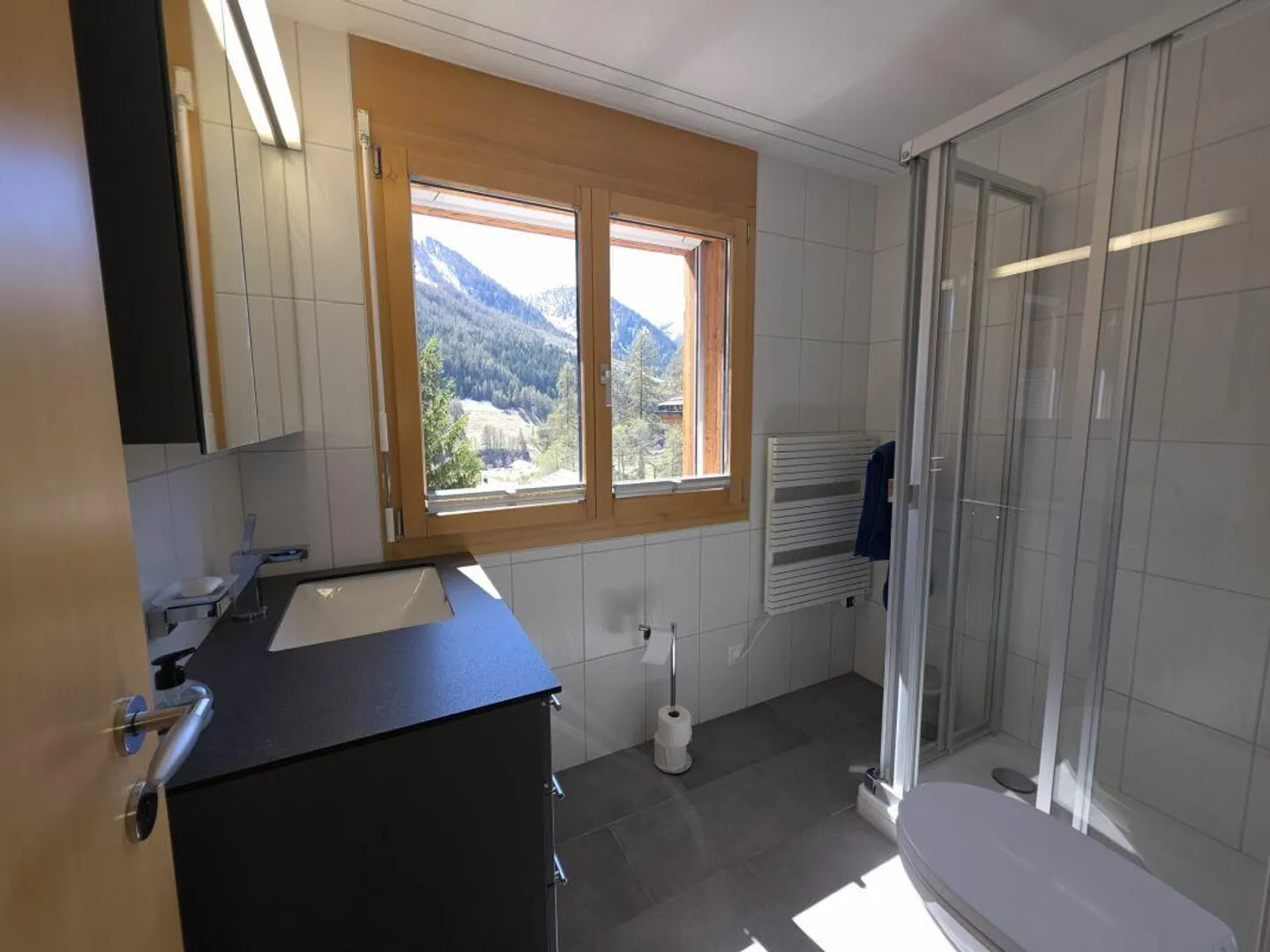 4.5 Room - Attic Apartment Unterfeldstrasse - Photo 7 of 11