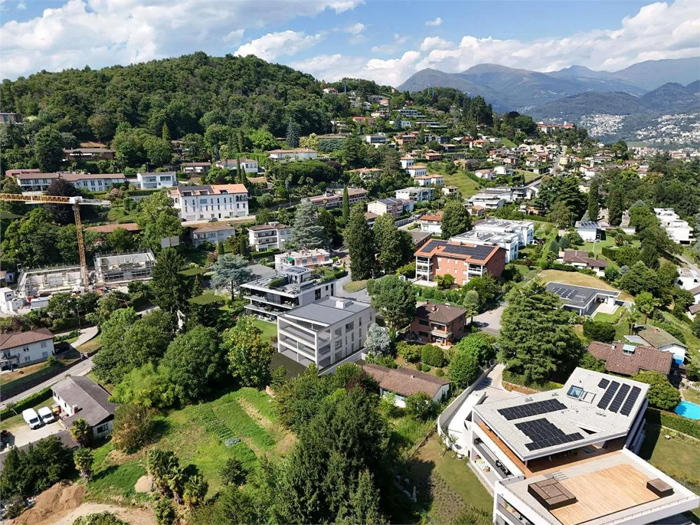 Newly built open space penthouse - Photo 1 of 4
