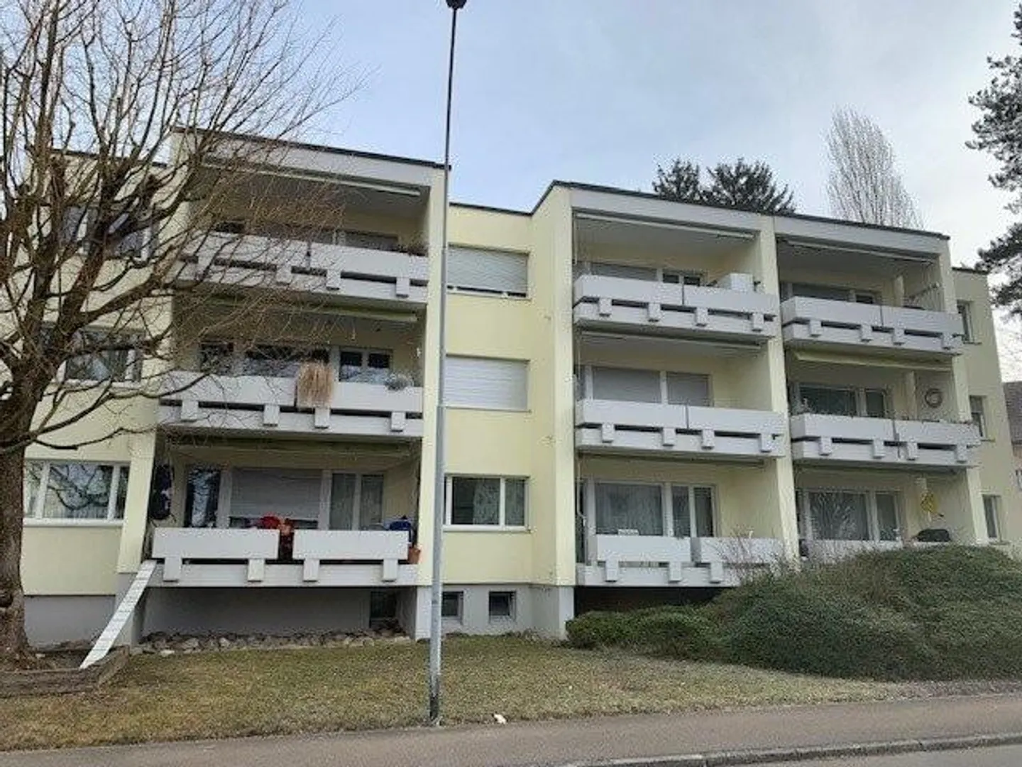 Gemütliche 1.5-Zimmer-Wohnung mit Balkon in Bachenbülach - Foto 1 von 8