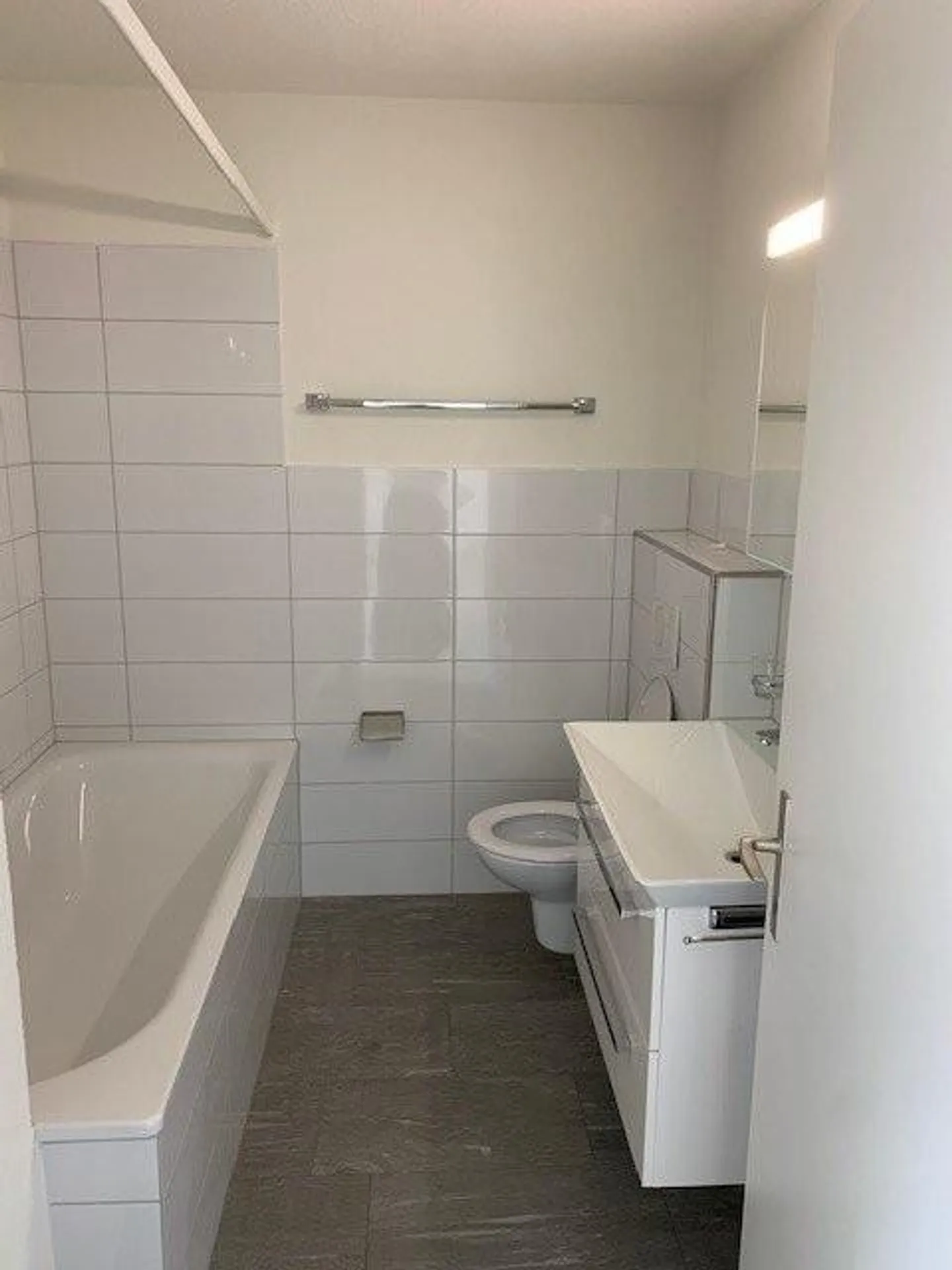 Gemütliche 1.5-Zimmer-Wohnung mit Balkon in Bachenbülach - Foto 7 von 8