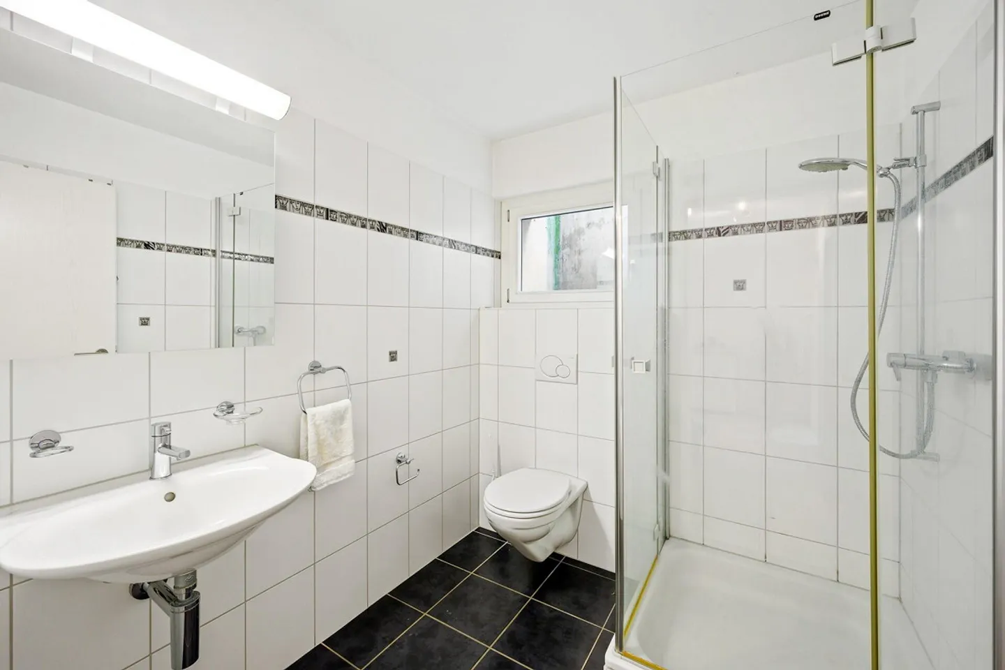 Maison jumelée exclusive avec intimité et beaucoup de verdure - Photo 13 sur 13