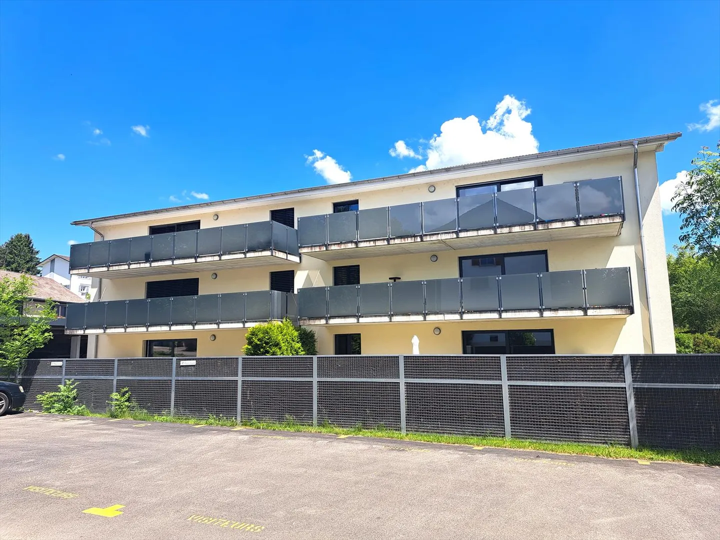 Wohngebäude - Foto 2 von 15